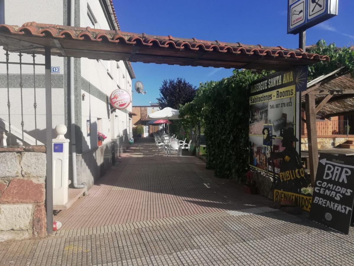 Albergue Santa Ana San Martín del Camino Buitenkant foto
