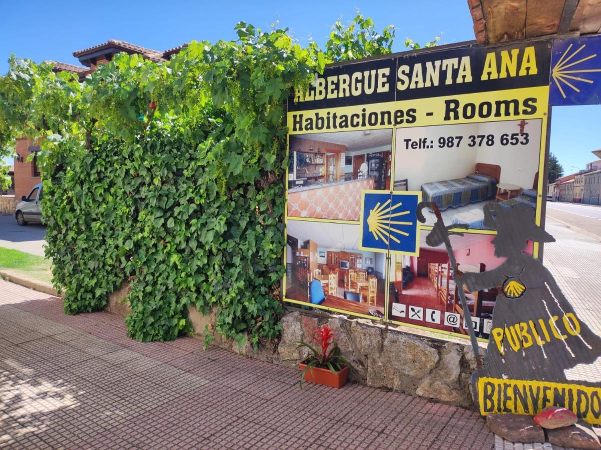 Albergue Santa Ana San Martín del Camino Buitenkant foto