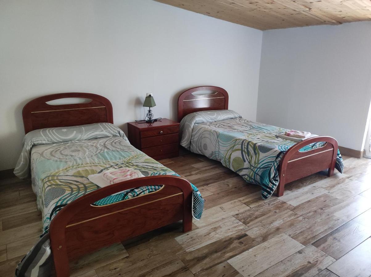 Albergue Santa Ana San Martín del Camino Buitenkant foto