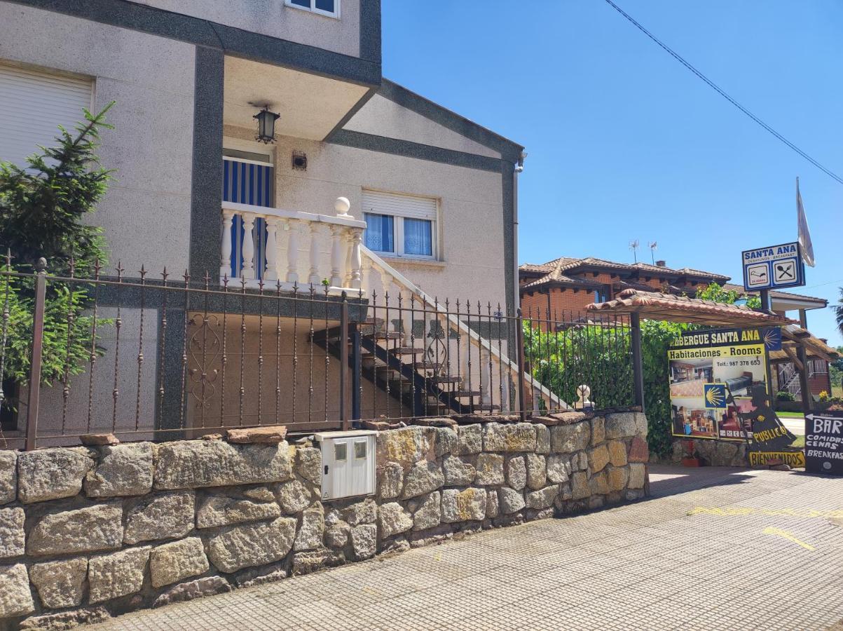 Albergue Santa Ana San Martín del Camino Buitenkant foto