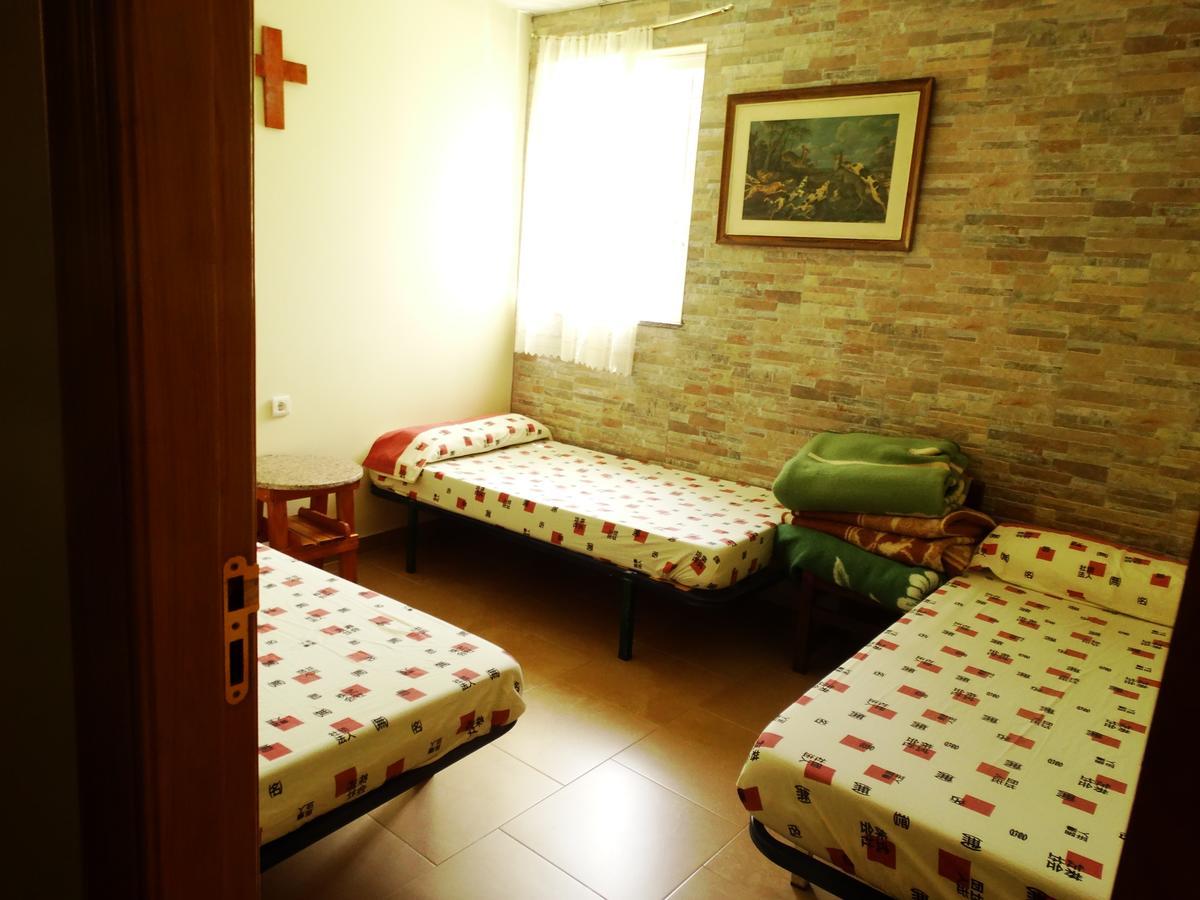 Albergue Santa Ana San Martín del Camino Buitenkant foto
